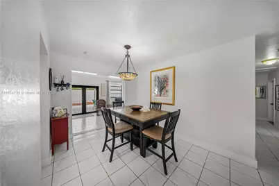 7605 W 6th Ave, Hialeah, FL 33014 - Photo 14