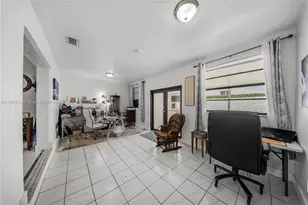 7605 W 6th Ave, Hialeah, FL 33014 - Photo 20