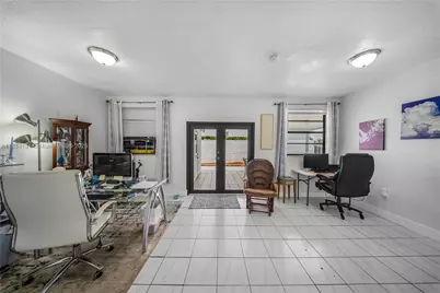 7605 W 6th Ave, Hialeah, FL 33014 - Photo 18