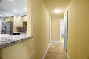 4350 Hillcrest Dr, Hollywood, FL 33021 - Photo 18