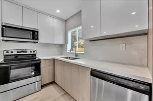 108 SE 23rd St, Fort Lauderdale, FL 33316 - Photo 2