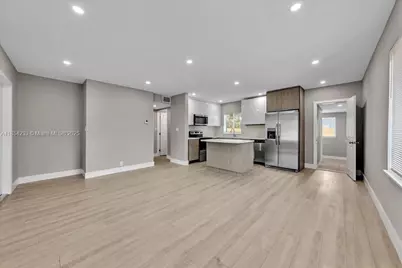 108 SE 23rd St, Fort Lauderdale, FL 33316 - Photo 4