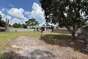 1117 Paseo Ave, Fort Pierce, FL 34982 - Photo 10