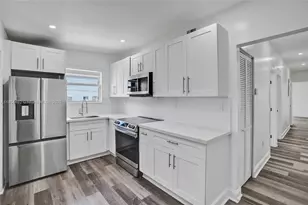 2137 SW 4th St, Miami, FL 33135 - Photo 4