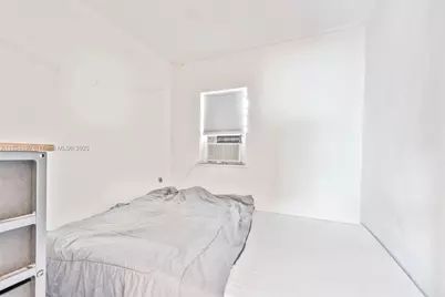 180 NW 59th St, Miami, FL 33127 - Photo 8