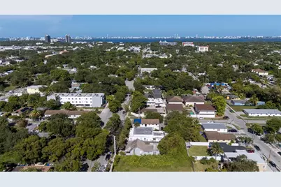 180 NW 59th St, Miami, FL 33127 - Photo 34