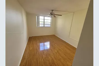 16400 NE 17th Ave #206, North Miami Beach, FL 33162 - Photo 6