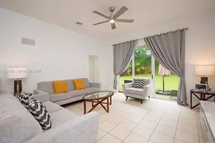 961 NE 36th Ave, Homestead, FL 33033 - Photo 4