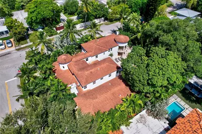 1051 NE 89th St, Miami, FL 33138 - Photo 6