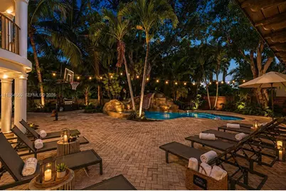 1051 NE 89th St, Miami, FL 33138 - Photo 4