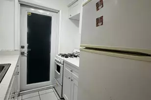 7155 Rue Notre Dame, Miami Beach, FL 33141 - Photo 6