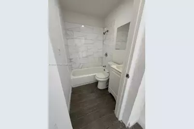 3025 NW 11th St, Fort Lauderdale, FL 33311 - Photo 14