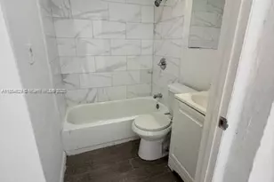 3025 NW 11th St, Fort Lauderdale, FL 33311 - Photo 14