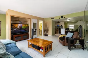 765 W 80th St, Hialeah, FL 33014 - Photo 8