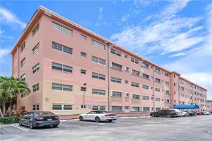 180 NE 12th Ave, Hallandale Beach, FL 33009 - Photo 30