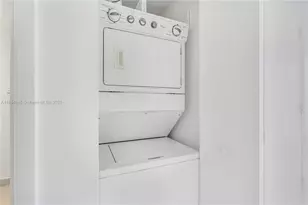 485 Brickell Ave, Miami, FL 33131 - Photo 14