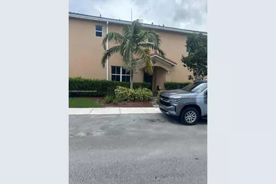 2450 SE 14th Ct #2450, Homestead, FL 33035 - Photo 2