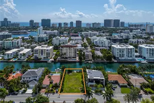 10201 E Broadview Dr, Bay Harbor Islands, FL 33154 - Photo 12