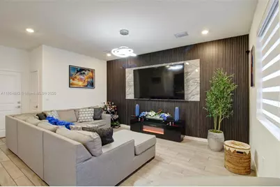 789 SE 16th Ct, Homestead, FL 33034 - Photo 10