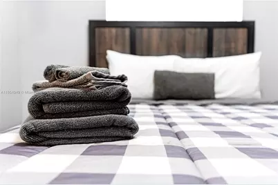 6660 Custer, Hollywood, FL 33024 - Photo 10