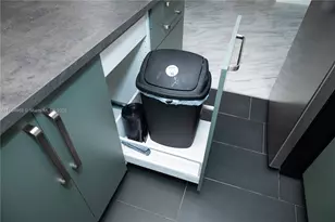 224 Meridian Ave, Miami Beach, FL 33139 - Photo 20