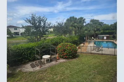 1021 Crystal Lake Dr #207, Deerfield Beach, FL 33064 - Photo 16