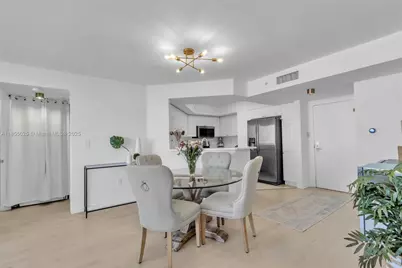 1800 Sunset Harbour Dr #1003, Miami Beach, FL 33139 - Photo 4