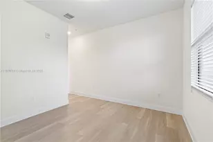 7831 NW 104th Ave, Doral, FL 33178 - Photo 30