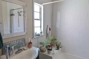 2816 Pine Tree Dr, Miami Beach, FL 33140 - Photo 12