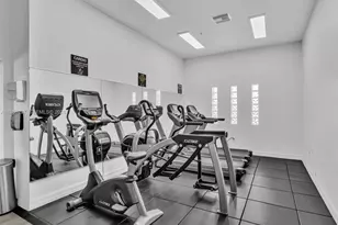 816 NW 11th St, Miami, FL 33136 - Photo 44
