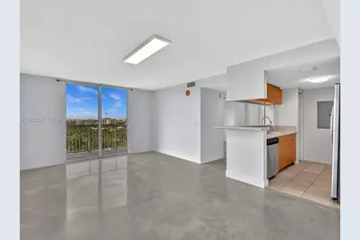 816 NW 11th St #1208, Miami, FL 33136 - Photo 2
