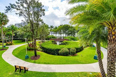 2801 NE 183rd St #1401W, Aventura, FL 33160 - Photo 4