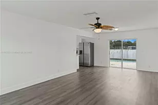 405 SW 78th Terrace, North Lauderdale, FL 33068 - Photo 4