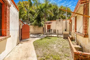 5900 NE 5th Ave, Miami, FL 33137 - Photo 28