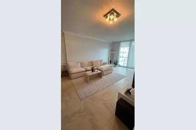 185 SW 7th St #2202, Miami, FL 33130 - Photo 8