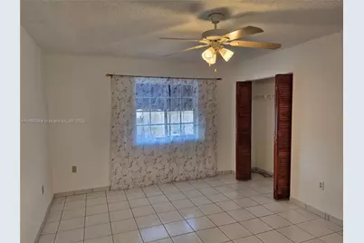 2246 W 74th St #201-10, Hialeah, FL 33016 - Photo 20