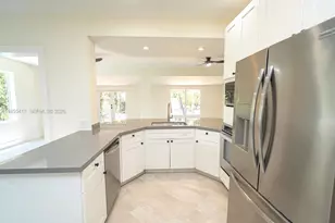 2810 SW 114th Ave, Miami, FL 33165 - Photo 12