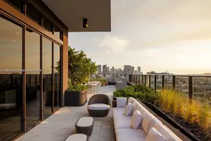 23 NE 17th Ter, Miami, FL 33132 - Photo 4