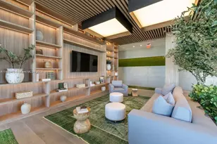 23 NE 17th Ter, Miami, FL 33132 - Photo 12