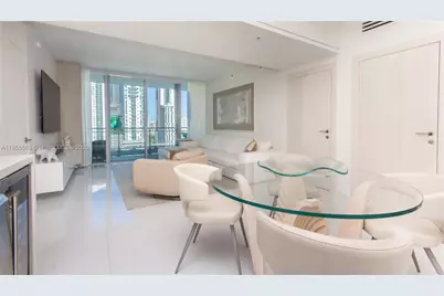 92 SW 3rd St #1711, Miami, FL 33130 - Photo 8