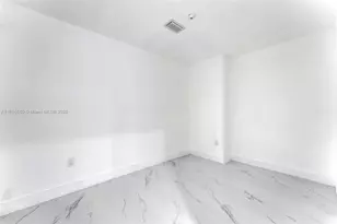 725 NE 24th St, Miami, FL 33137 - Photo 26