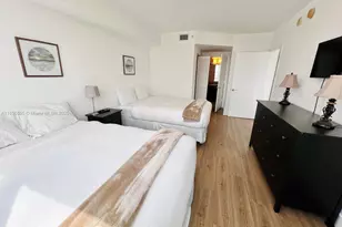 19501 W Country Club Dr, Aventura, FL 33180 - Photo 18