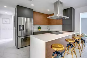 3530 SW 104th Ave, Miami, FL 33165 - Photo 10