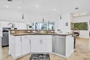 205 N 31st Ave, Hollywood, FL 33021 - Photo 30