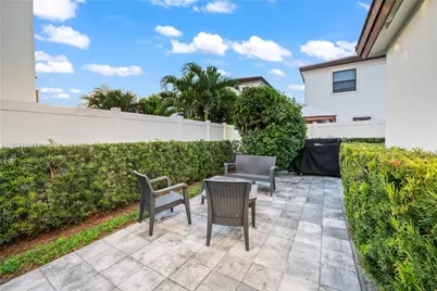 3471 W 110th St, Hialeah, FL 33018 - Photo 38