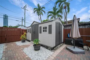 3715 SW 29th St, Miami, FL 33134 - Photo 10