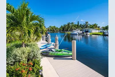 2118 NE 15th St, Fort Lauderdale, FL 33304 - Photo 2