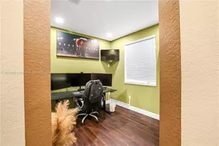 6037 SW 19th St, North Lauderdale, FL 33068 - Photo 6