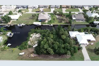 4114 Palm Dr, Punta Gorda, FL 33950 - Photo 4