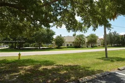 2496 Caring Way #B, Port Charlotte, FL 33952 - Photo 4
